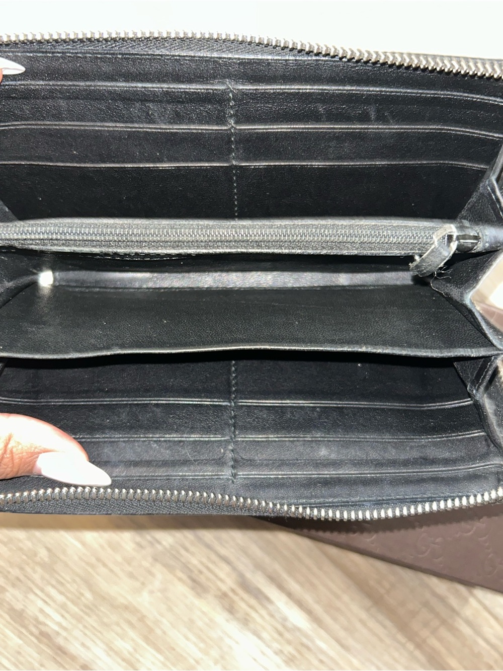 Gucci Black Guccisima Leather Interlocking GG Zip Wallet - Picture 5 of 9